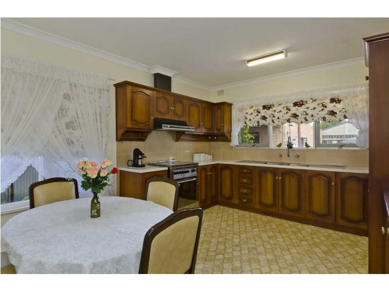 1 Tutt Avenue, Kingswood SA 5062