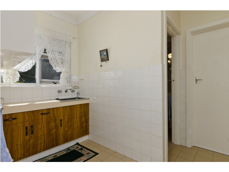 1 Tutt Avenue, Kingswood SA 5062