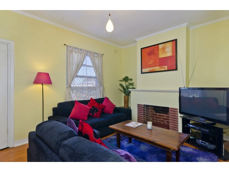 18 Carey Avenue, Seaton SA 5023