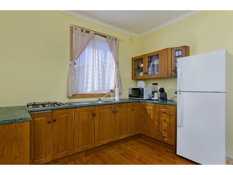 18 Carey Avenue, Seaton SA 5023