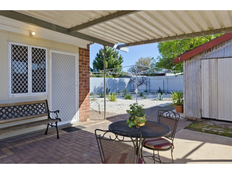 18 Carey Avenue, Seaton SA 5023