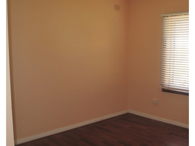 1 Neville Avenue, Clarence Gardens SA 5039