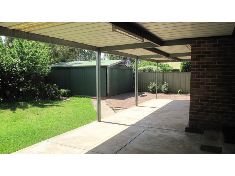 3 Narinna Avenue, Cumberland Park SA 5041
