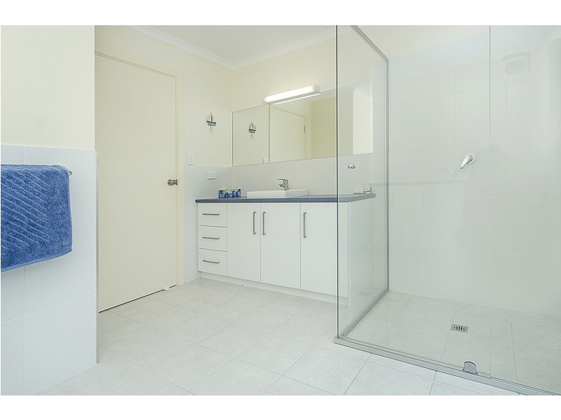 44 Sidney Parade, Hindmarsh Island SA 5214