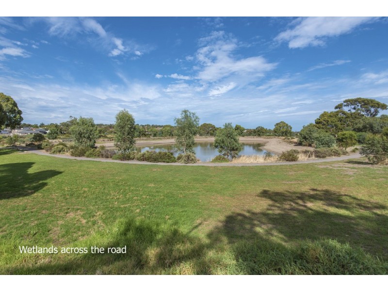 12 Martin Road, Morphett Vale SA 5162