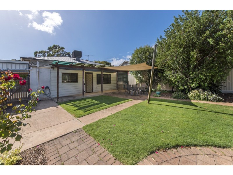 2 Martlesham Cresent, Colonel Light Gardens SA 5041