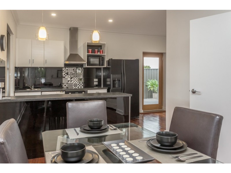 17 English Avenue, Clovelly Park SA 5042