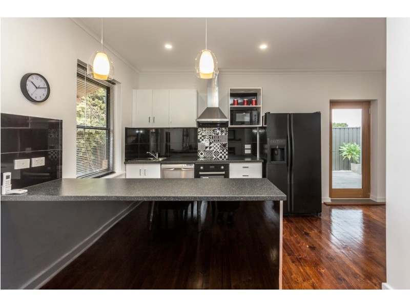 17 English Avenue, Clovelly Park SA 5042