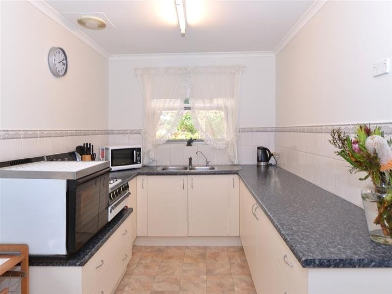 4 Dewvale Road, O’halloran Hill SA 5158