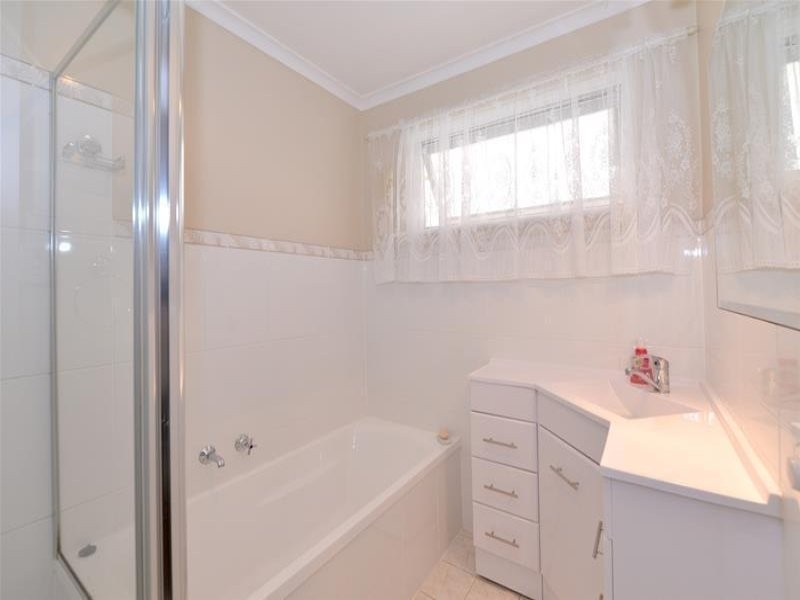 4 Dewvale Road, O’halloran Hill SA 5158