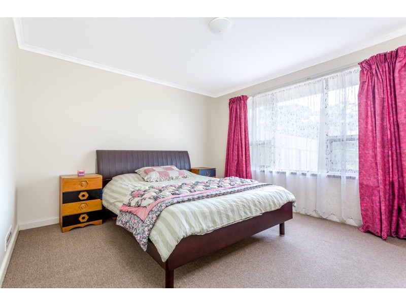 4 Dewvale Road, O’halloran Hill SA 5158