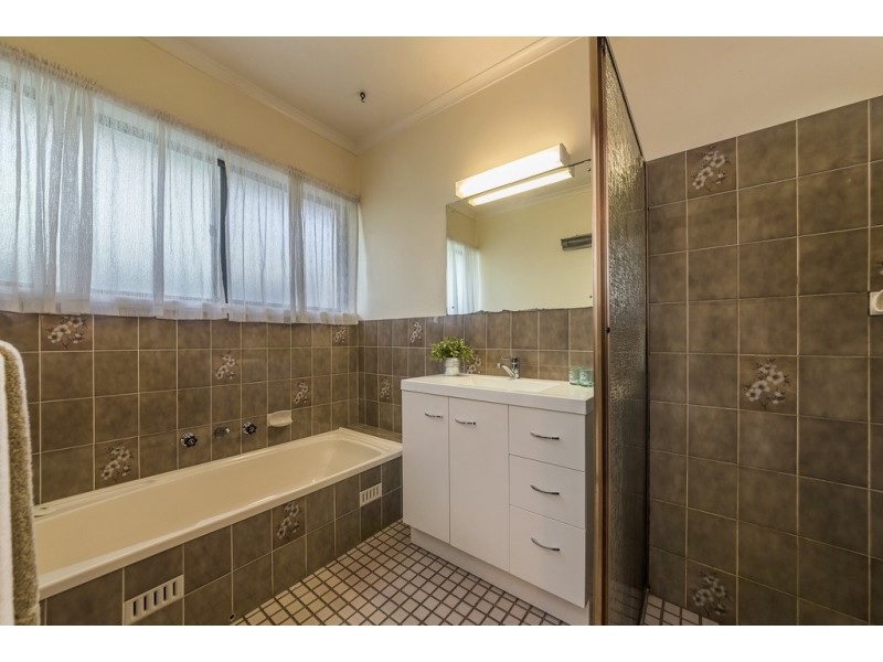 4 Station Avenue, Blackwood SA 5051