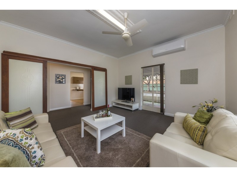 61 Albert Street, Clarence Gardens SA 5039