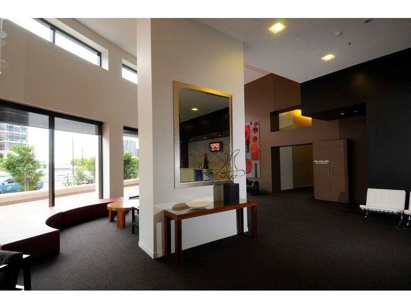 3107/100 Harbour Esplanade, Docklands VIC 3008