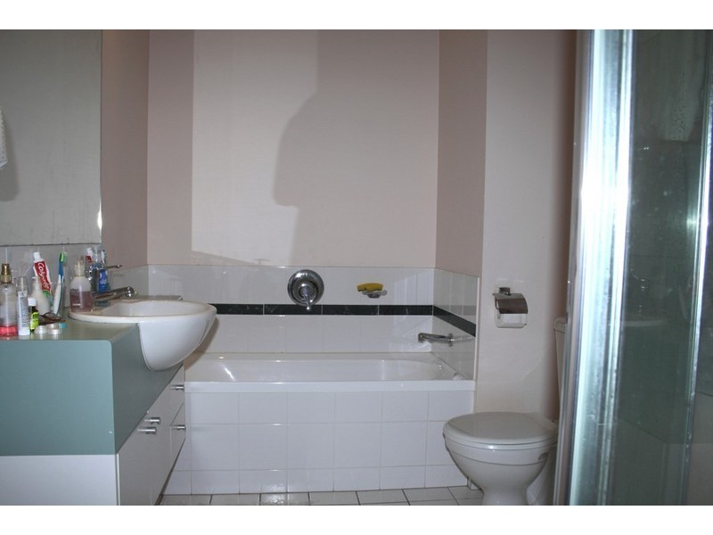 64/538 Little Lonsdale Street, Melbourne VIC 3000