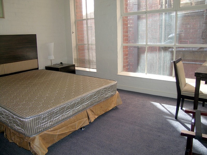 2/15-17 Niagara Lane, Melbourne VIC 3000