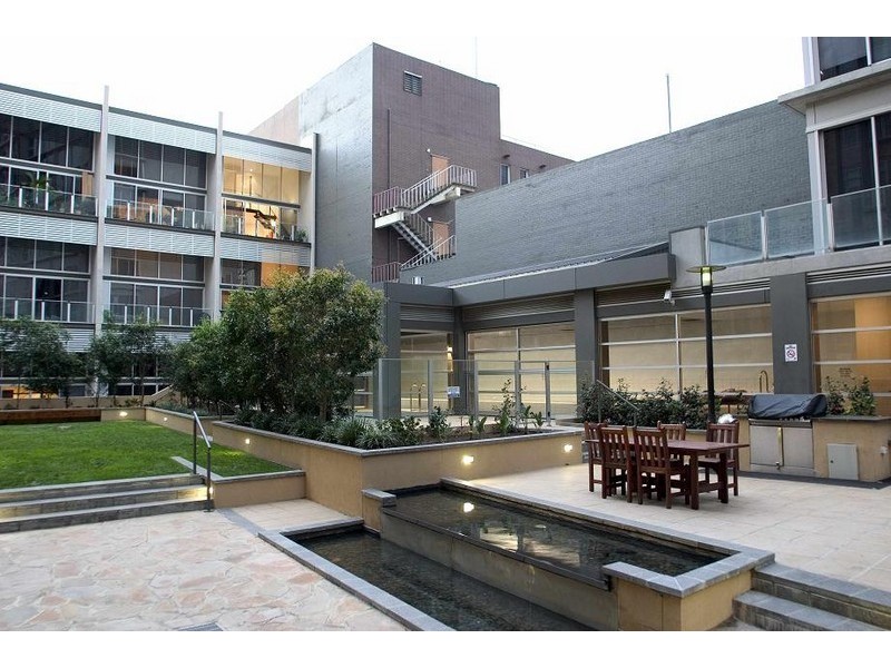 211/61 MacKenzie Street, Melbourne VIC 3000