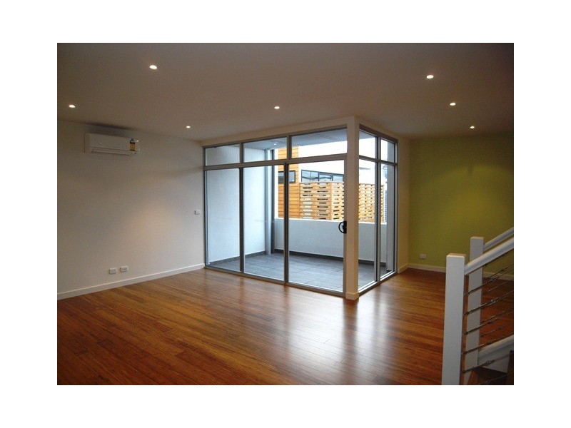 3/157 Bay Street, Port Melbourne VIC 3207