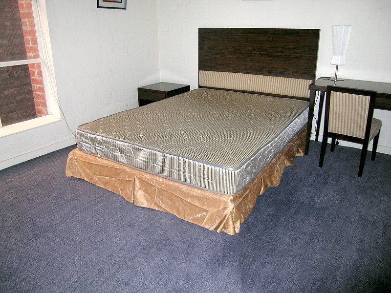 2/17-17 Niagara Lane, Melbourne VIC 3000