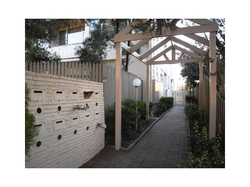 10/21 Elm Street, Hawthorn VIC 3122