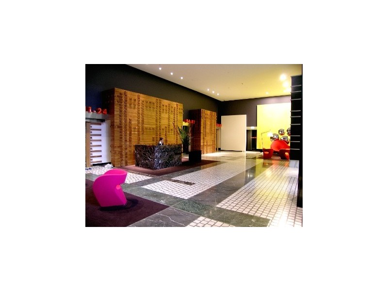 2409/7 Riverside Quay, Southbank VIC 3006
