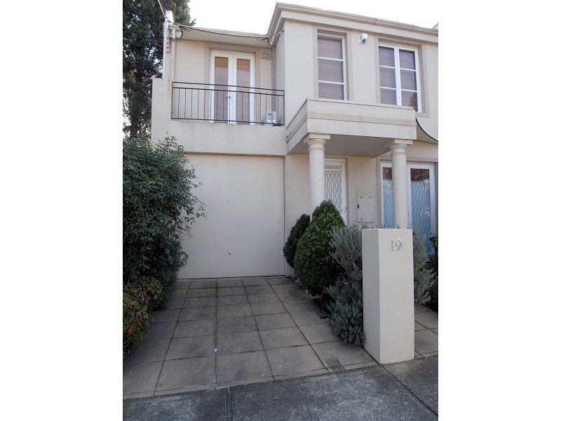 19 Clarke Street, Prahran VIC 3181