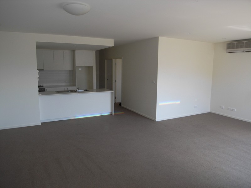 302/72 Altona Street, Kensington VIC 3031