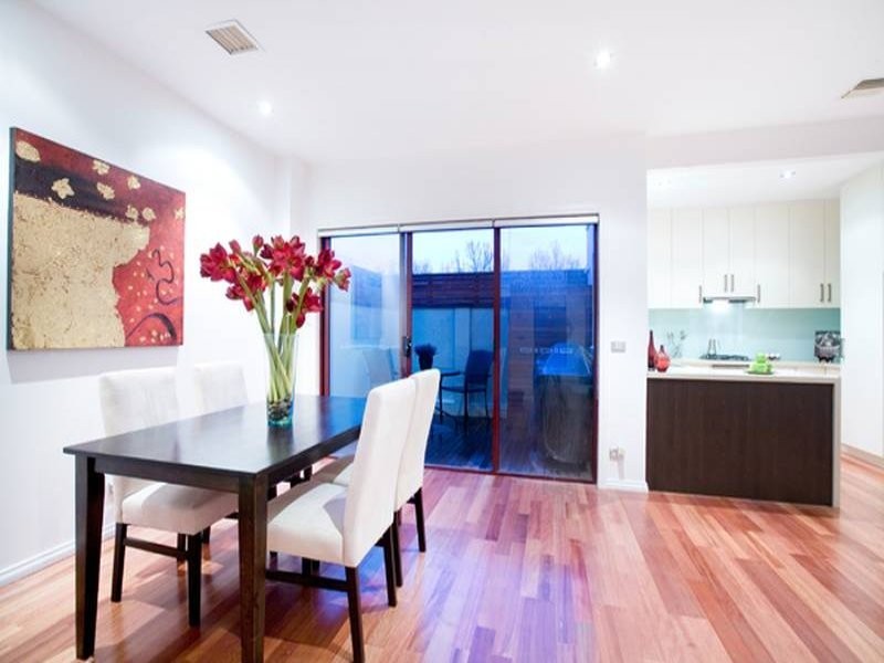 20 Newton Street, Kensington VIC 3031