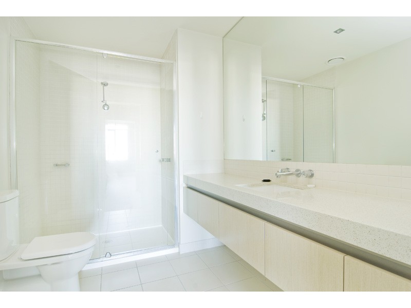 303D/134 Rouse Street, Port Melbourne VIC 3207