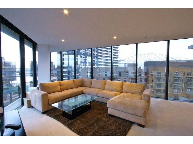 N702/18 Waterview Walk, Docklands VIC 3008
