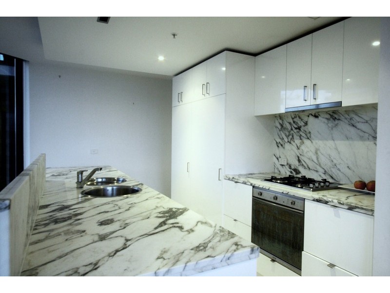 N702/18 Waterview Walk, Docklands VIC 3008