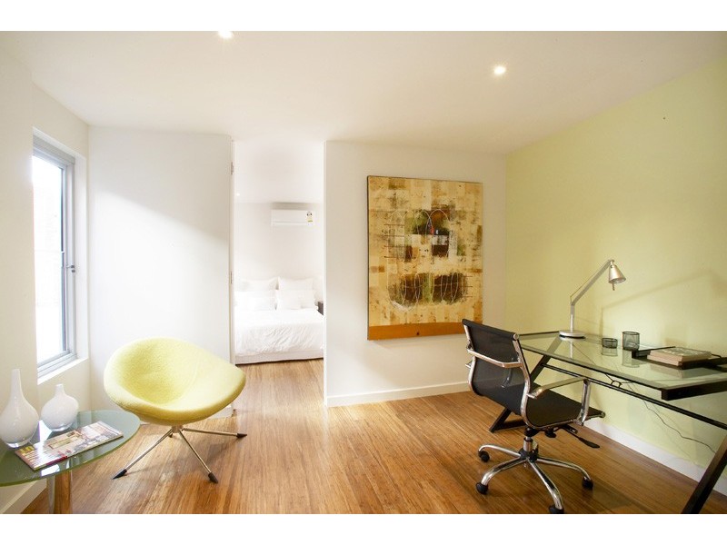 2/159 Bay Street, Port Melbourne VIC 3207