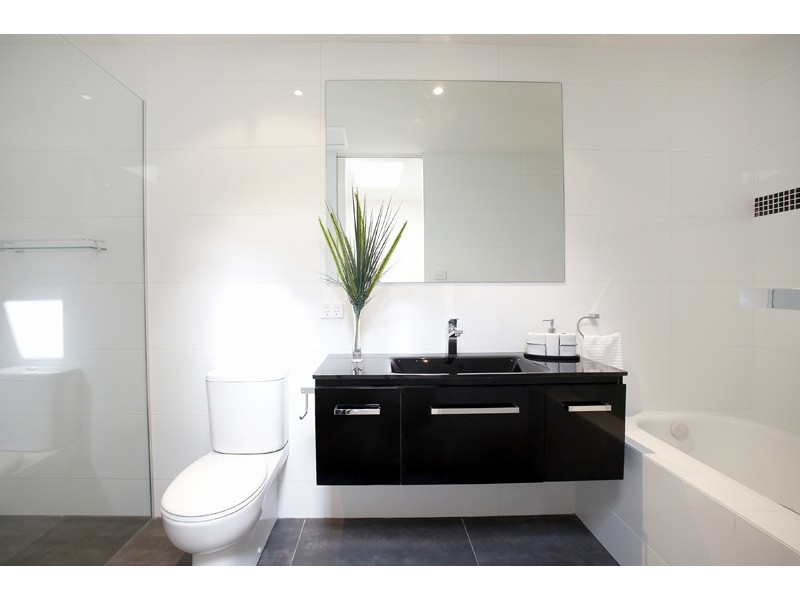 2/159 Bay Street, Port Melbourne VIC 3207