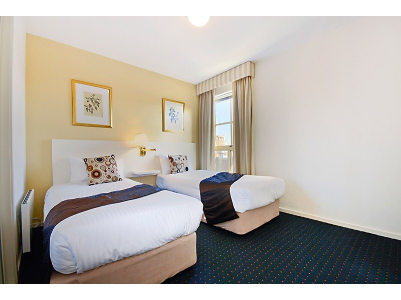 401/18 Finlay Place, Carlton VIC 3053