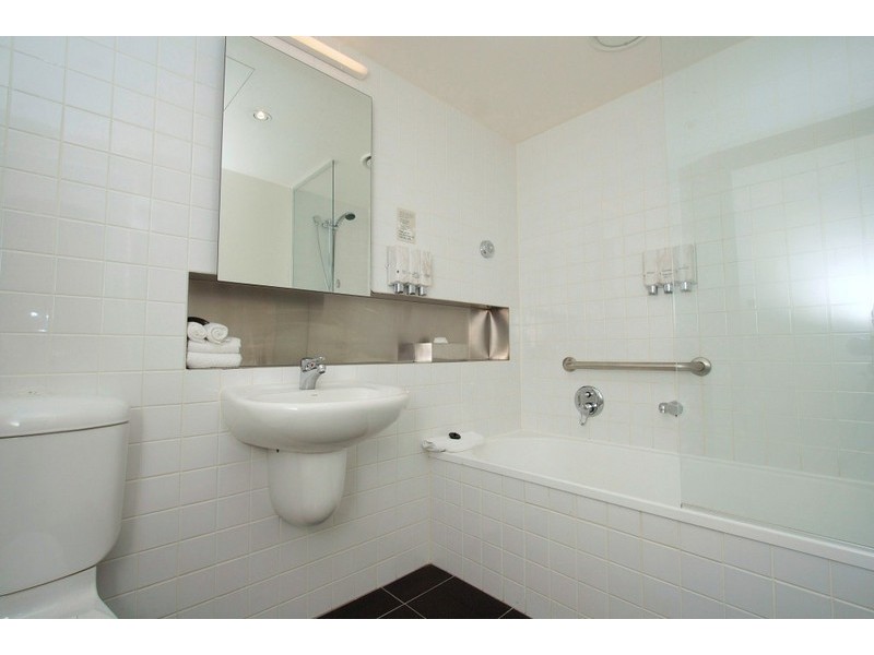 101B/11-17 Cohen Place, Melbourne VIC 3000