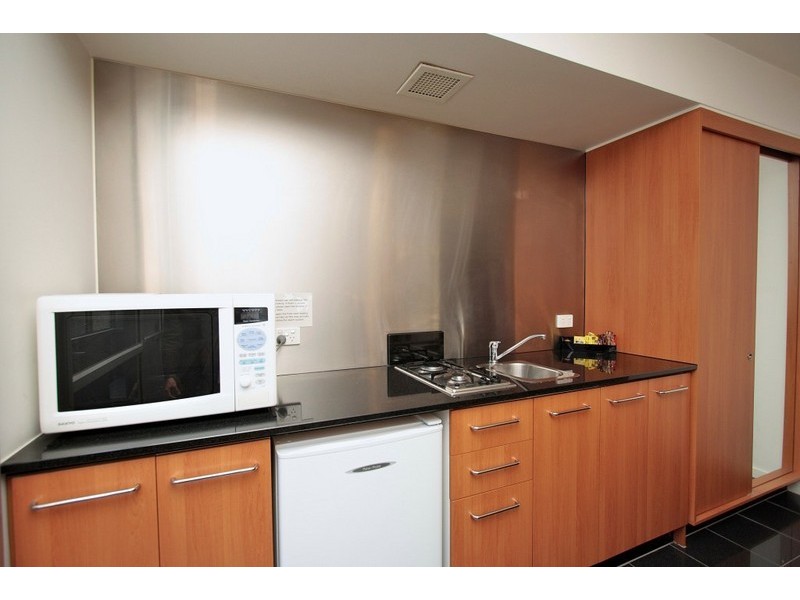 101B/11-17 Cohen Place, Melbourne VIC 3000