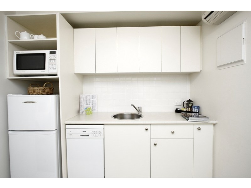 205/18 Finlay Place, Carlton VIC 3053