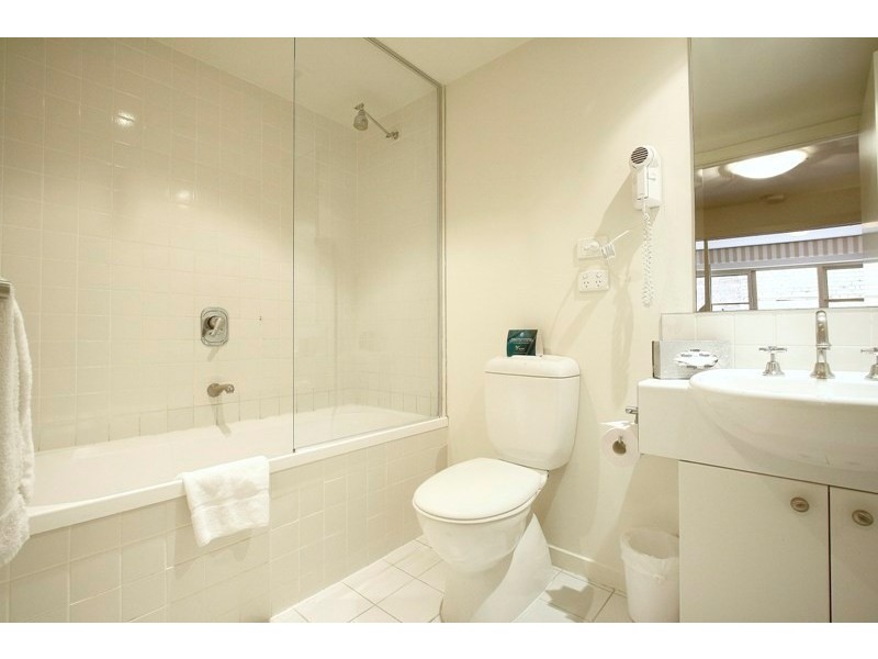 205/18 Finlay Place, Carlton VIC 3053