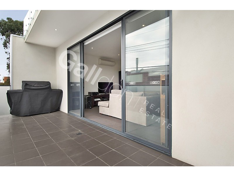 06/21 St Phillip Street, Brunswick East VIC 3057