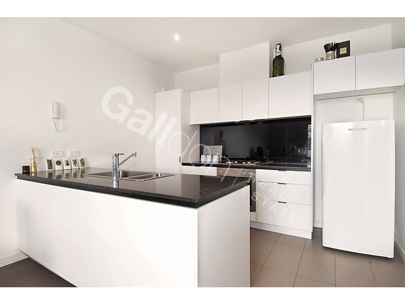 11/21 St Phillip Street, Brunswick East VIC 3057