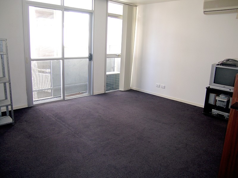 802/11-17 Cohen Place, Melbourne VIC 3000