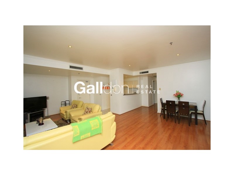 apt 404/15 Queens Road, Melbourne VIC 3004