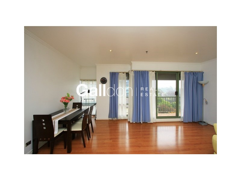 apt 404/15 Queens Road, Melbourne VIC 3004
