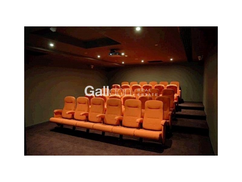 2409/7 Riverside Quay, Southbank VIC 3006