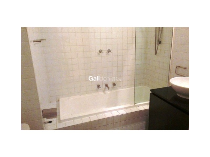 807/233 Collins Street, Melbourne VIC 3000