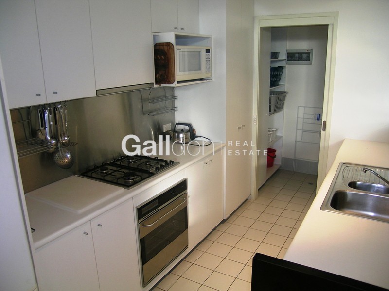 6/201 Franklin Sreet, Melbourne VIC 3000