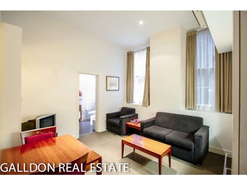 apt 103/18 Bank Place, Melbourne VIC 3000