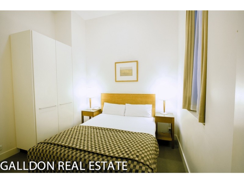 apt 103/18 Bank Place, Melbourne VIC 3000