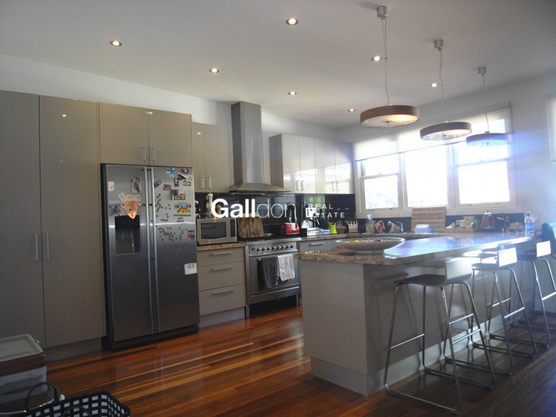 29 McConnell Street, Kensington VIC 3031