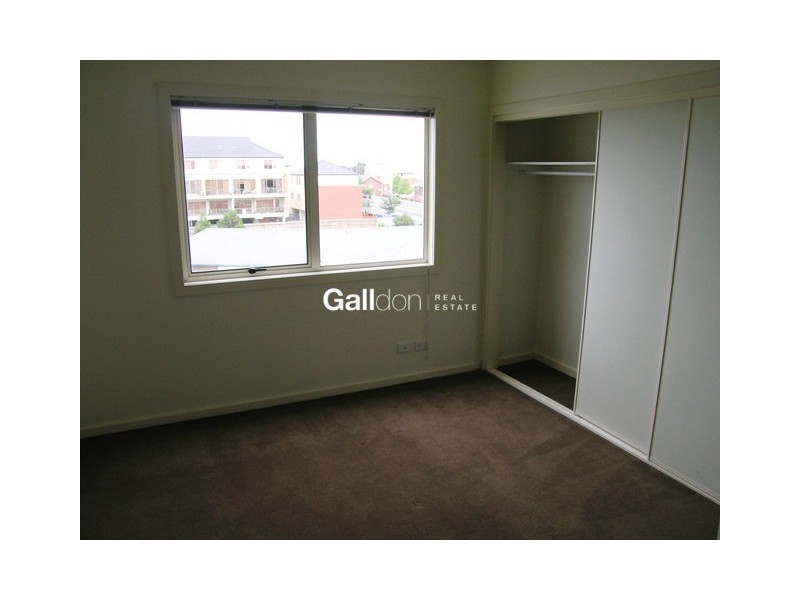 8/16 Wests Road, Maribyrnong VIC 3032